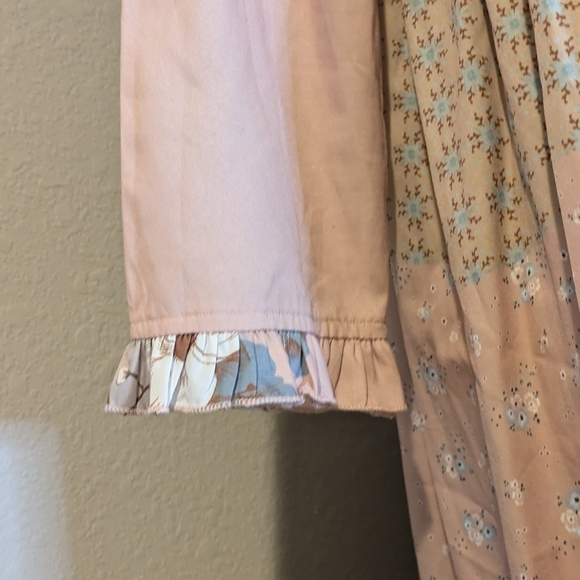 Pink Dainty Maxi Dress - Picture 4 of 8